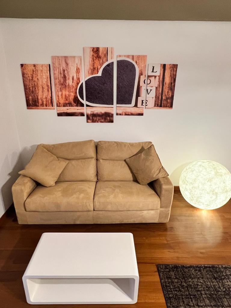 Piazza Italia Luxury Apartment 끼안챠노테르메 외부 사진